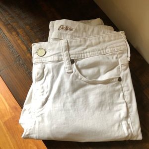 MNG— MANGO Super Slim White Jeans!